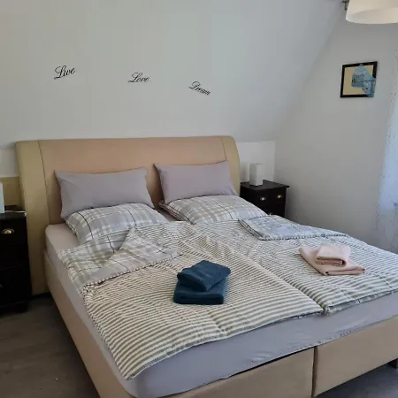 Am Kanal * Neuhaus an der Oste